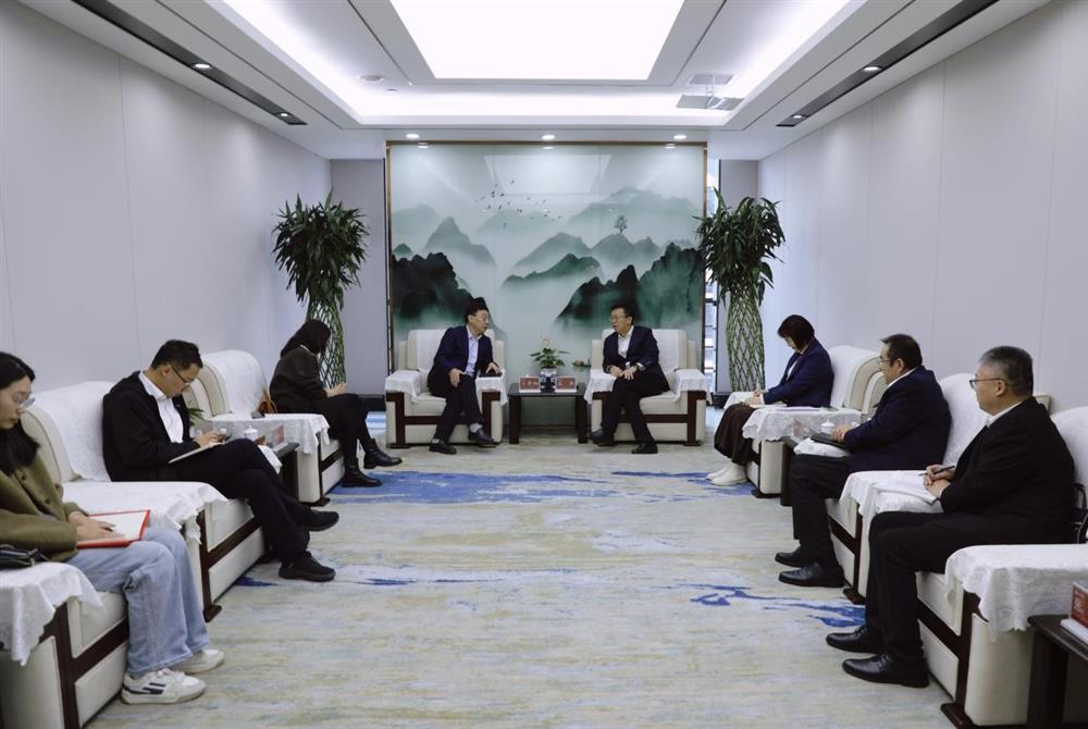 政企聯(lián)動，共謀發(fā)展新路徑！ 濟南市商務局一行到產發(fā)集團座談交流